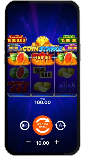 Coin Strike symbol Wild Siódemki w akcji z wygraną stu sześćdziesięciu złotych i efektem ognia na bębnach